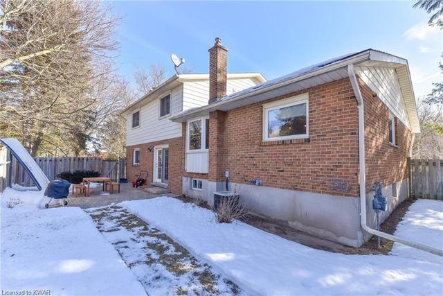 296 Old Post Road, House detached with 4 bedrooms, 2 bathrooms and 5 parking in Waterloo ON | Image 45