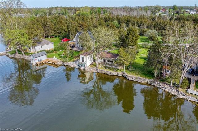 541e South Shore Road, House detached with 2 bedrooms, 1 bathrooms and 4 parking in Greater Napanee ON | Image 1