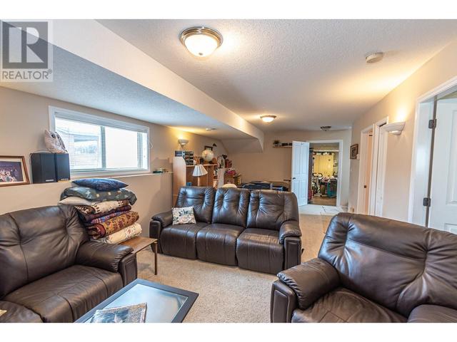 49 Lakeshore Drive, House detached with 3 bedrooms, 3 bathrooms and 2 parking in Vernon BC | Image 27