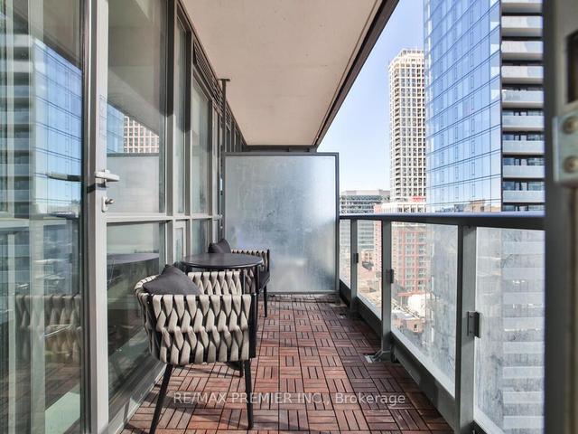 1606 - 8 Charlotte St, Condo with 2 bedrooms, 2 bathrooms and 1 parking in Toronto ON | Image 21