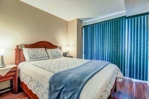 1002 - 2177 Burnhamthorpe Rd, Condo with 2 bedrooms, 2 bathrooms and 1 parking in Mississauga ON | Image 4