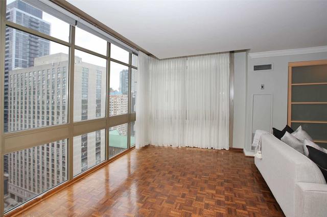 2306 - 278 Bloor St E, Condo with 1 bedrooms, 2 bathrooms and 1 parking in Toronto ON | Image 2