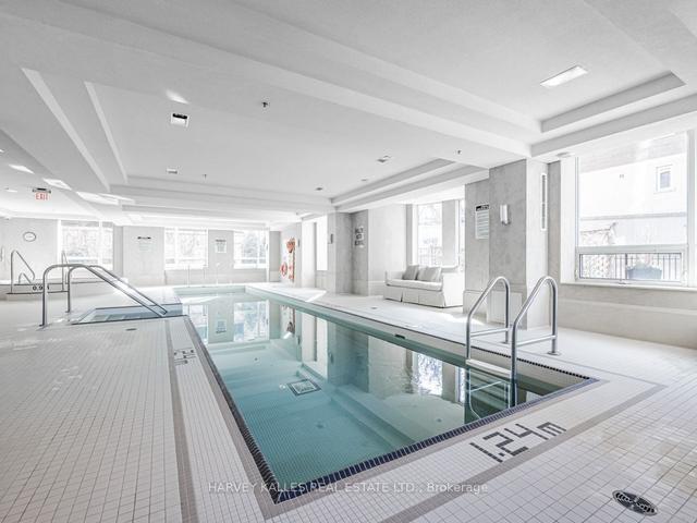 708 - 30 Old Mill Rd W, Condo with 3 bedrooms, 3 bathrooms and 1 parking in Toronto ON | Image 25