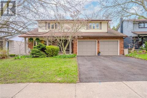 113 Sandford Fleming Drive, House detached with 5 bedrooms, 3 bathrooms and 4 parking in Waterloo ON | Card Image