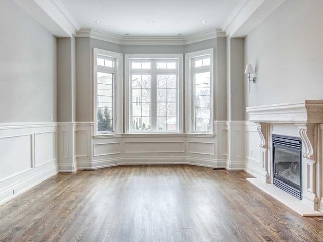 2 Geranium Crt, House detached with 5 bedrooms, 7 bathrooms and 9 parking in Toronto ON | Image 11