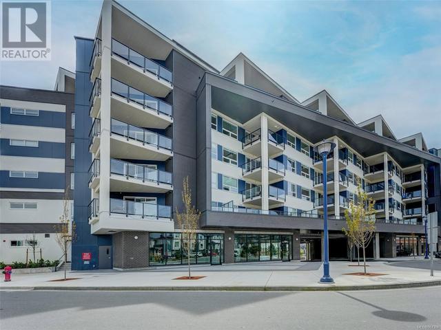 613 - 947 Whirlaway Cres, Condo with 3 bedrooms, 2 bathrooms and 2 parking in Langford BC | Image 1