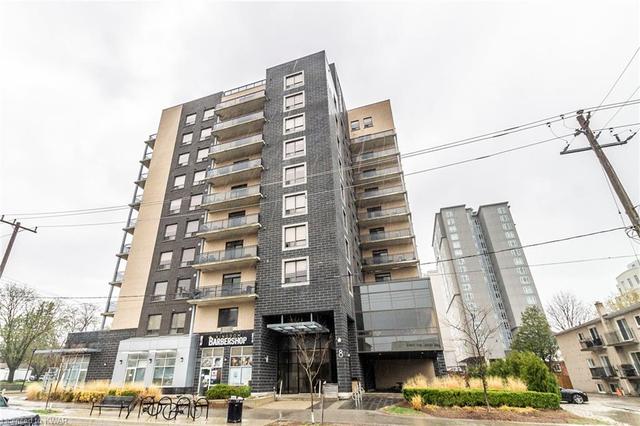 1002 - 8 Hickory Street W, House attached with 3 bedrooms, 2 bathrooms and null parking in Waterloo ON | Image 1