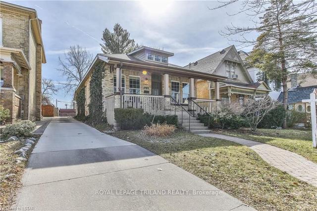 785 Queens Ave, House detached with 3 bedrooms, 2 bathrooms and 2 parking in London ON | Image 34