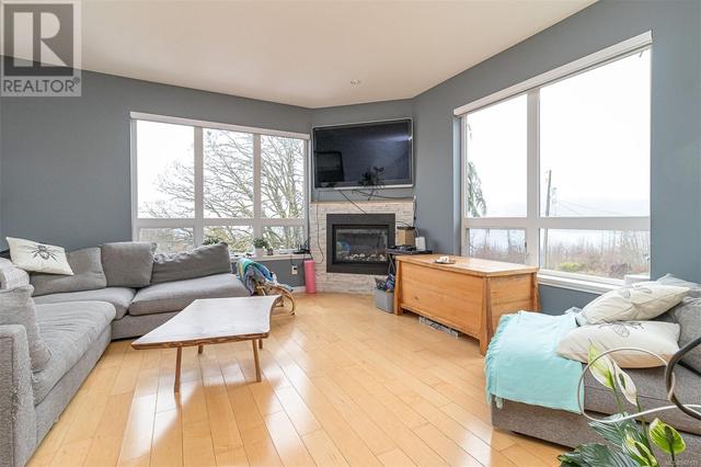 6556 Goodmere Rd, House attached with 3 bedrooms, 3 bathrooms and 3 parking in Sooke BC | Image 8