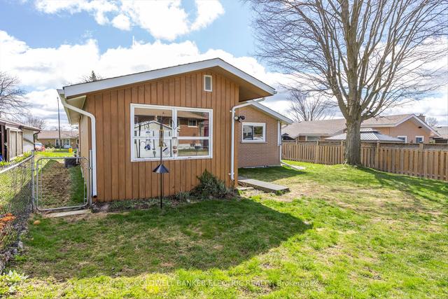1287 Royal Dr, House detached with 3 bedrooms, 2 bathrooms and 3 parking in Peterborough ON | Image 30