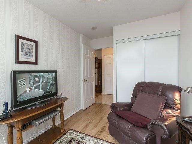 809 - 4889 Kimbermount Ave, Condo with 2 bedrooms, 2 bathrooms and 1 parking in Mississauga ON | Image 15