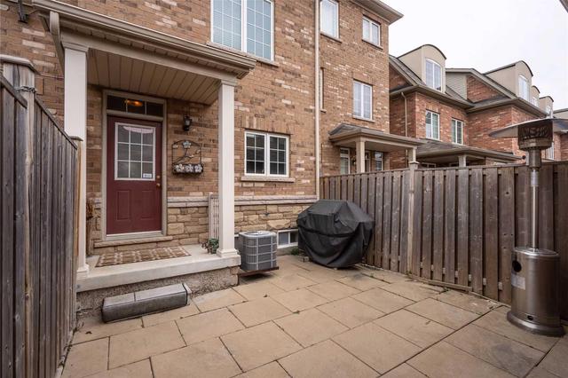 112 Mary Chapman Blvd, House attached with 3 bedrooms, 4 bathrooms and 1 parking in Toronto ON | Image 18