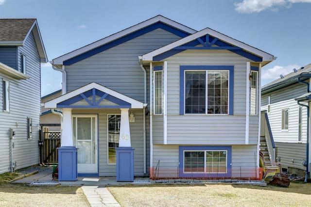 40 Martin Crossing Bay Ne, House detached with 6 bedrooms, 2 bathrooms and 2 parking in Calgary AB | Card Image