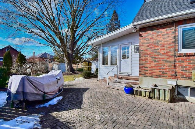 635 Montrose St, House detached with 2 bedrooms, 2 bathrooms and 3 parking in Peterborough ON | Image 32