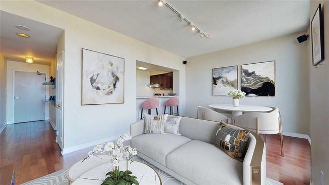 ph 112 - 942 Yonge St, Condo with 1 bedrooms, 1 bathrooms and 1 parking in Toronto ON | Image 3