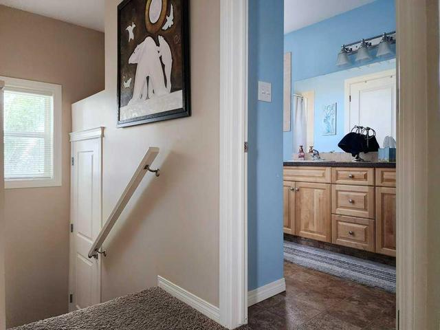 1108 44 Avenue N, House detached with 3 bedrooms, 1 bathrooms and 2 parking in Lethbridge AB | Image 16