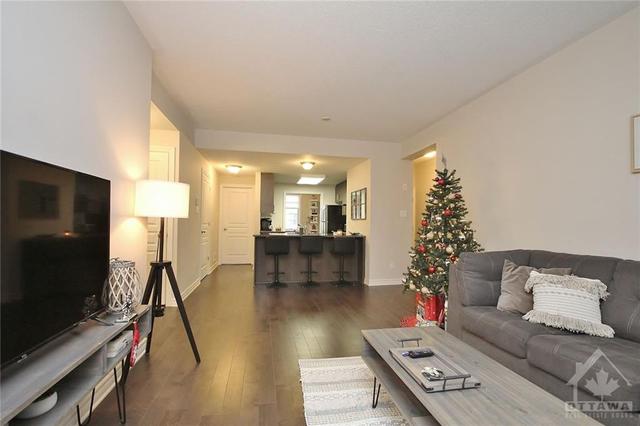 d - 1013 Beryl Private, House attached with 2 bedrooms, 2 bathrooms and 2 parking in Ottawa ON | Image 6