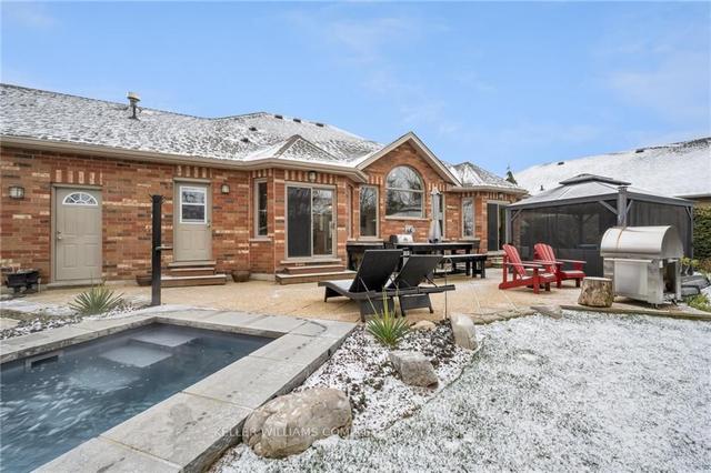 31 Ormerod Clse, House detached with 6 bedrooms, 3 bathrooms and 10 parking in Hamilton ON | Image 30