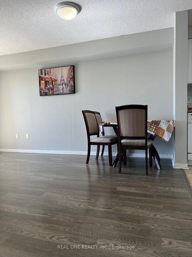 306 - 5235 Finch Ave E, Condo with 2 bedrooms, 1 bathrooms and 1 parking in Toronto ON | Image 2