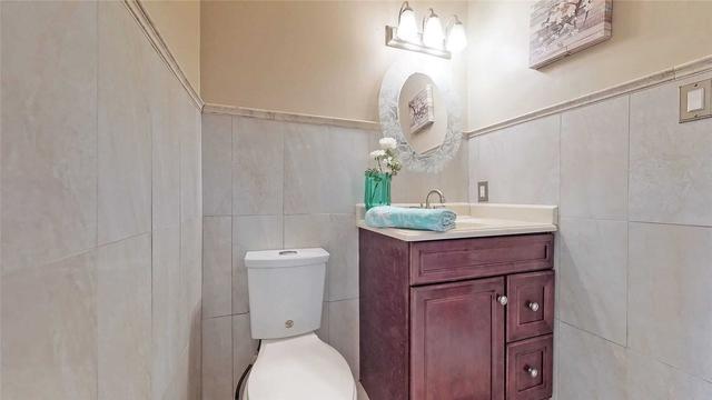 123 Granada Cres, House detached with 3 bedrooms, 4 bathrooms and 5 parking in Toronto ON | Image 17