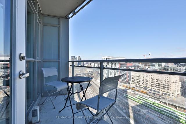 2015 - 21 Iceboat Terr, Condo with 1 bedrooms, 1 bathrooms and 1 parking in Toronto ON | Image 16