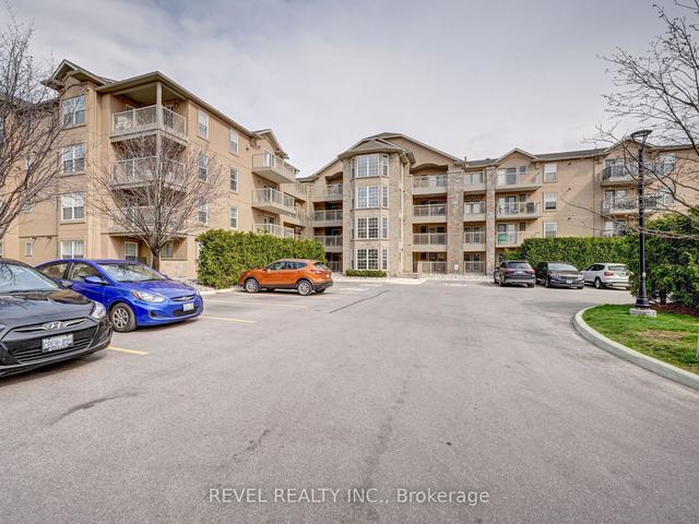110 - 1460 Bishops Gate, Condo with 2 bedrooms, 2 bathrooms and 1 parking in Oakville ON | Image 12