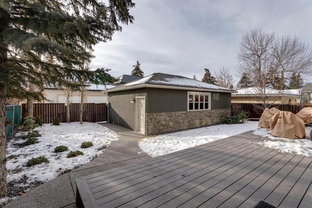 2615 12 Avenue Nw, House detached with 5 bedrooms, 4 bathrooms and 3 parking in Calgary AB | Image 48
