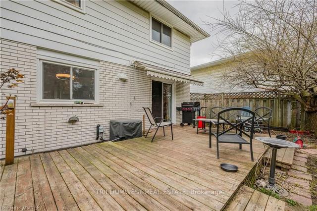 97 Applewood Cres, House detached with 3 bedrooms, 1 bathrooms and 5 parking in Guelph ON | Image 20