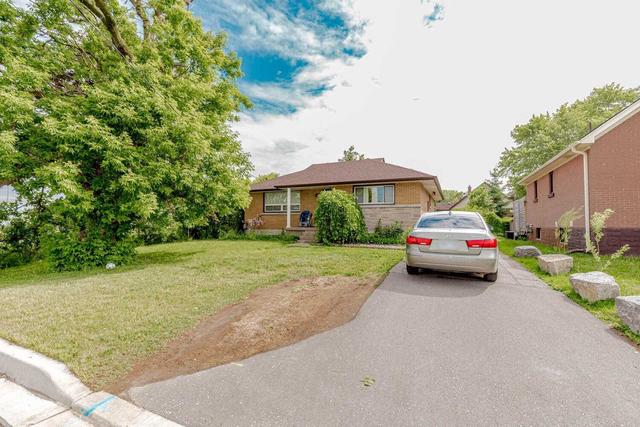 58 Ann St, House detached with 3 bedrooms, 2 bathrooms and 6 parking in Kitchener ON | Image 1
