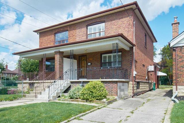 420 Whitmore Ave, House semidetached with 3 bedrooms, 3 bathrooms and 3 parking in Toronto ON | Image 2