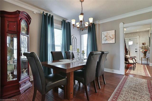 38 Sarah Street, House detached with 4 bedrooms, 2 bathrooms and 2 parking in Brantford ON | Image 9