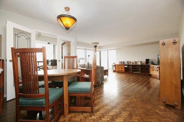 ph8 - 447 Walmer Rd, Condo with 1 bedrooms, 2 bathrooms and 1 parking in Toronto ON | Image 24