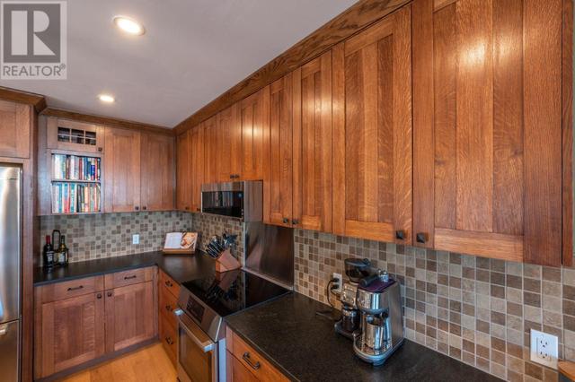 119 St Andrews Drive, House detached with 4 bedrooms, 2 bathrooms and 3 parking in Okanagan Similkameen I BC | Image 3