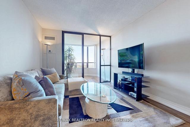 902 - 7601 Bathurst St, Condo with 1 bedrooms, 1 bathrooms and 1 parking in Vaughan ON | Image 4