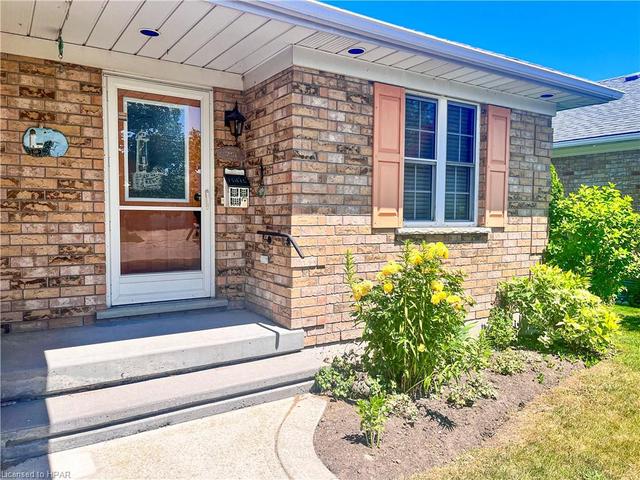 250 Bethune Crescent, House detached with 3 bedrooms, 3 bathrooms and 2 parking in Goderich ON | Image 12