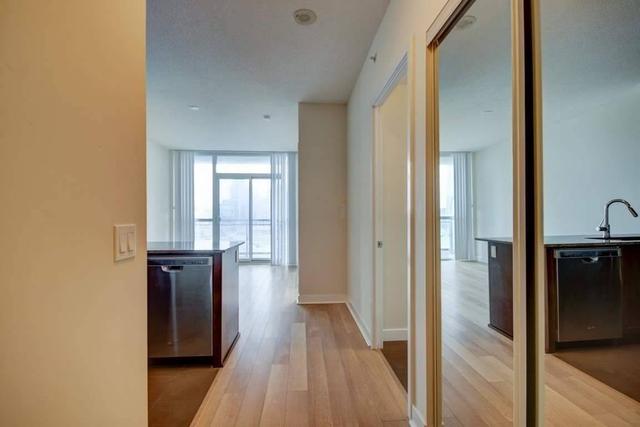 3501 - 3975 Grand Park Dr, Condo with 1 bedrooms, 1 bathrooms and 1 parking in Mississauga ON | Image 4