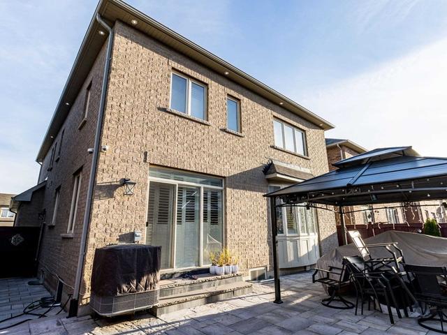 8 Orangeblossom Tr, House detached with 4 bedrooms, 6 bathrooms and 6 parking in Brampton ON | Image 28