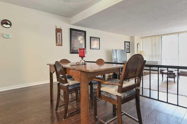 201 - 20 Speers Rd, Condo with 3 bedrooms, 2 bathrooms and 1 parking in Oakville ON | Image 14