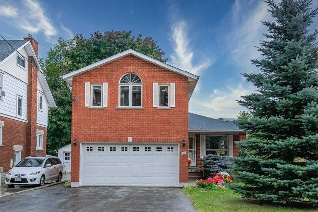 84 Church St, House detached with 3 bedrooms, 3 bathrooms and 5.5 parking in Kitchener ON | Image 1
