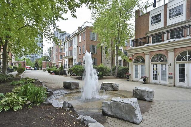 1212 - 5 Everson Dr, Townhouse with 2 bedrooms, 2 bathrooms and 1 parking in Toronto ON | Image 1