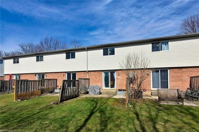 47 - 40 Imperial Road N, House attached with 2 bedrooms, 1 bathrooms and 1 parking in Guelph ON | Image 32