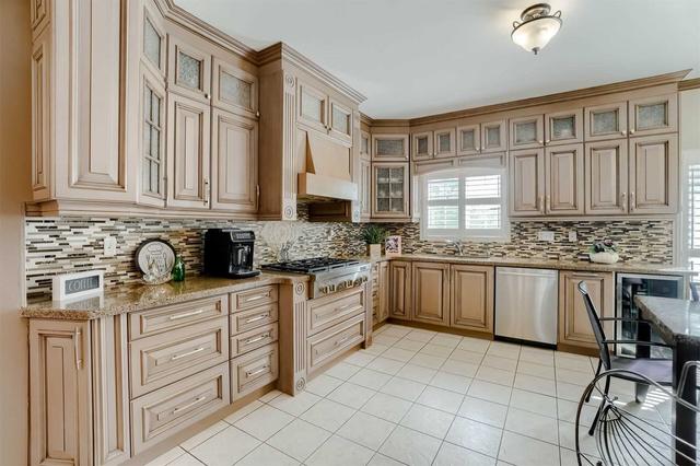 50 Dells Cres, House detached with 4 bedrooms, 6 bathrooms and 6 parking in Brampton ON | Image 39