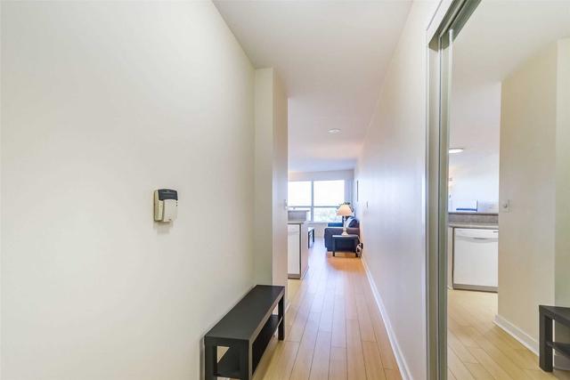 1802 - 36 Lee Centre Dr, Condo with 1 bedrooms, 1 bathrooms and 1 parking in Toronto ON | Image 30