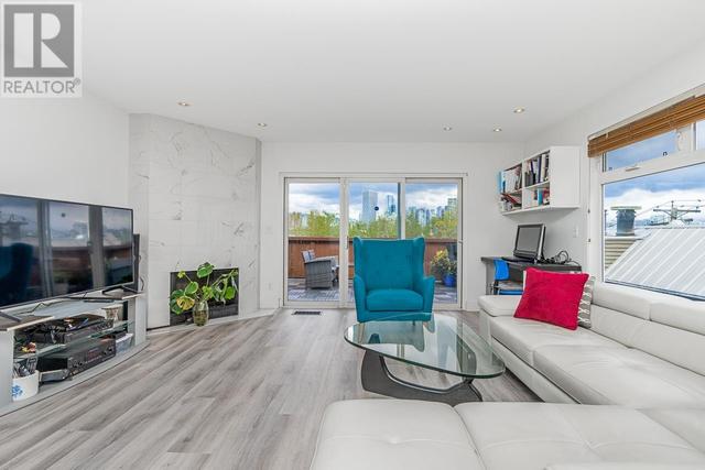 2215 Alder Street, House attached with 2 bedrooms, 2 bathrooms and 1 parking in Vancouver BC | Image 8