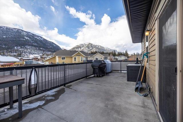 2221 Black Hawk Drive, House detached with 3 bedrooms, 2 bathrooms and 4 parking in Sparwood BC | Image 46