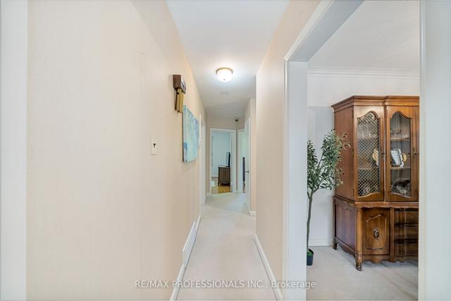 9 Placid Rd, House detached with 3 bedrooms, 2 bathrooms and 2 parking in Toronto ON | Image 20
