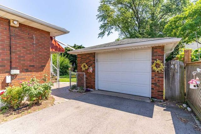 66 First St N, House detached with 3 bedrooms, 2 bathrooms and 5 parking in Hamilton ON | Image 25