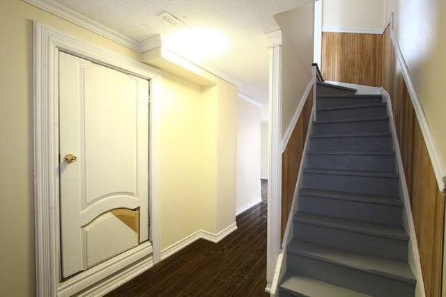 26 Moregate Cres, Townhouse with 3 bedrooms, 2 bathrooms and 1 parking in Brampton ON | Image 14