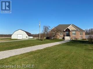 420 Jackson Side Road, House detached with 7 bedrooms, 2 bathrooms and 22 parking in Norfolk County ON | Image 5