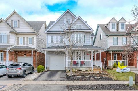 688 Columbia Forest Blvd, House detached with 4 bedrooms, 4 bathrooms and 2 parking in Waterloo ON | Card Image